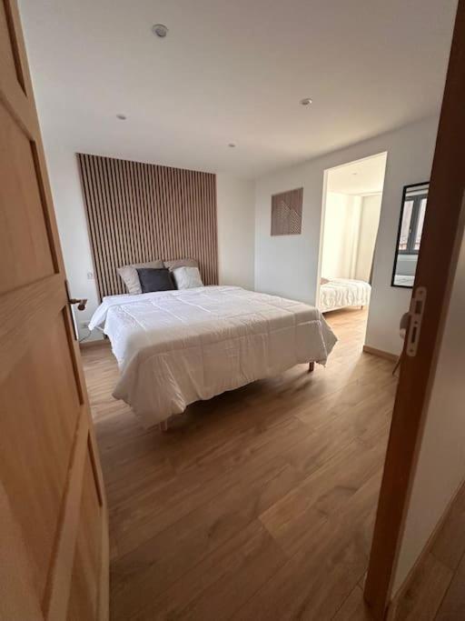 Au Petit Langres Logement Centre-Ville Екстериор снимка